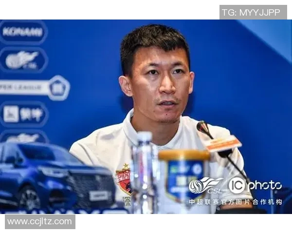 张远与足球明星畅谈梦想与坚持的精彩对话视频